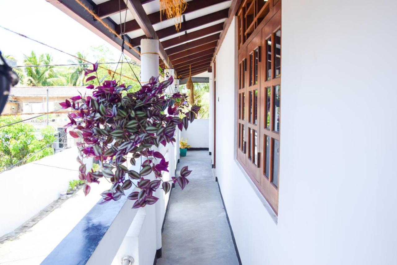 Tharaka Homestay Weligama Extérieur photo