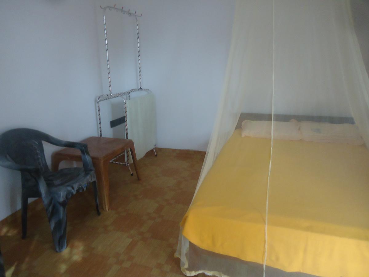 Tharaka Homestay Weligama Extérieur photo